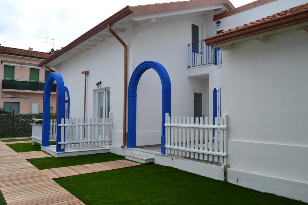 B&B Residenza Marina Marina Di Carrara Exterior photo